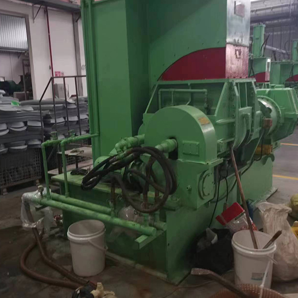 某工廠設(shè)備清洗