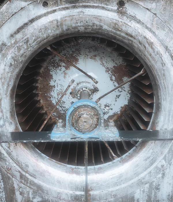 襄陽某工廠排油煙設(shè)備清洗