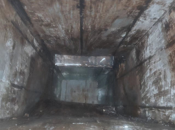 襄陽某工廠排油煙設(shè)備清洗